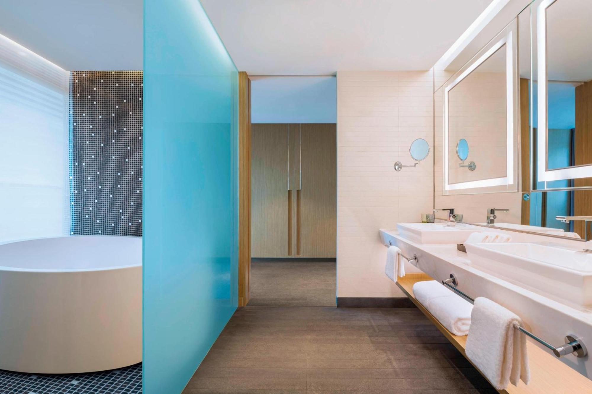 Le Meridien Qingdao West Coast Экстерьер фото
